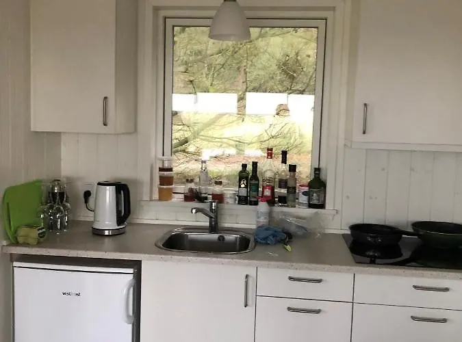 Knaldhytten Nyaraló *