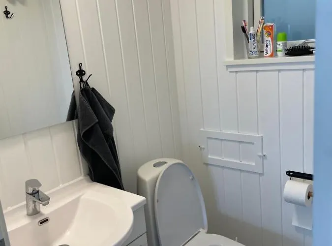 Knaldhytten Holiday home